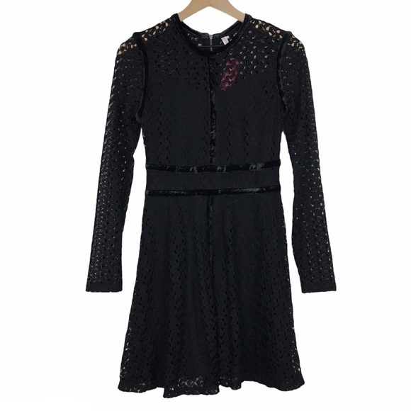 XHILARATION Dress Velvet Crochet Long Sleeve Whimsigoth Dark Academia Small NWT - Picture 2 of 11